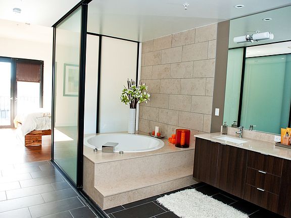 4th image of 355 Santana Row #1221