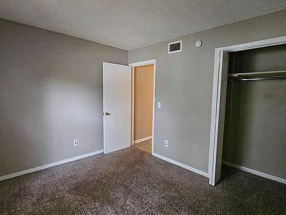 4th image of 7655 Melissa Ct N