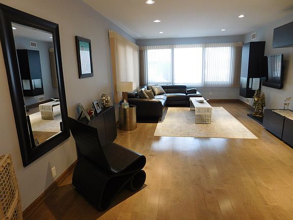 4th image of 6512 Cromwell Cres