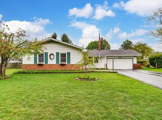 3699 Gairlock Dr, Columbus, OH 43228