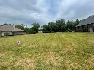McCubbin Dr, Bowling Green, KY