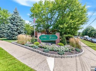 1120 Valley Rd, Wayne, NJ 07470