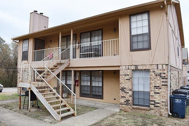 1st image of 4908 Brianhill Dr APT B