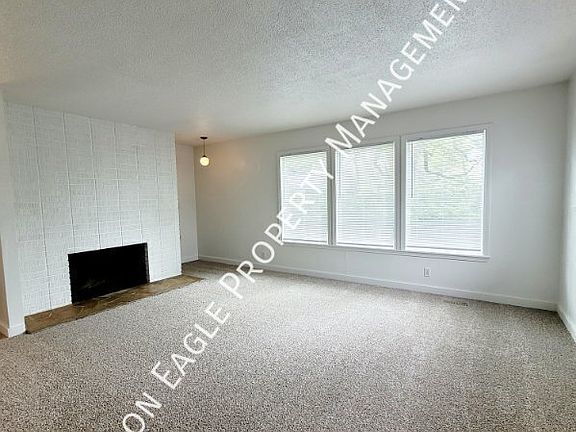 2nd image of 2104 N Bryson Rd