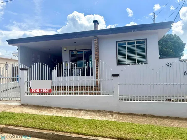 10 San Carlos, Aguadilla, PR 00603