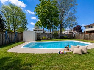 49 Plaza Sq, Belleville, ON K8N 4J2