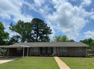 3105 32nd St, Northport, AL 35476