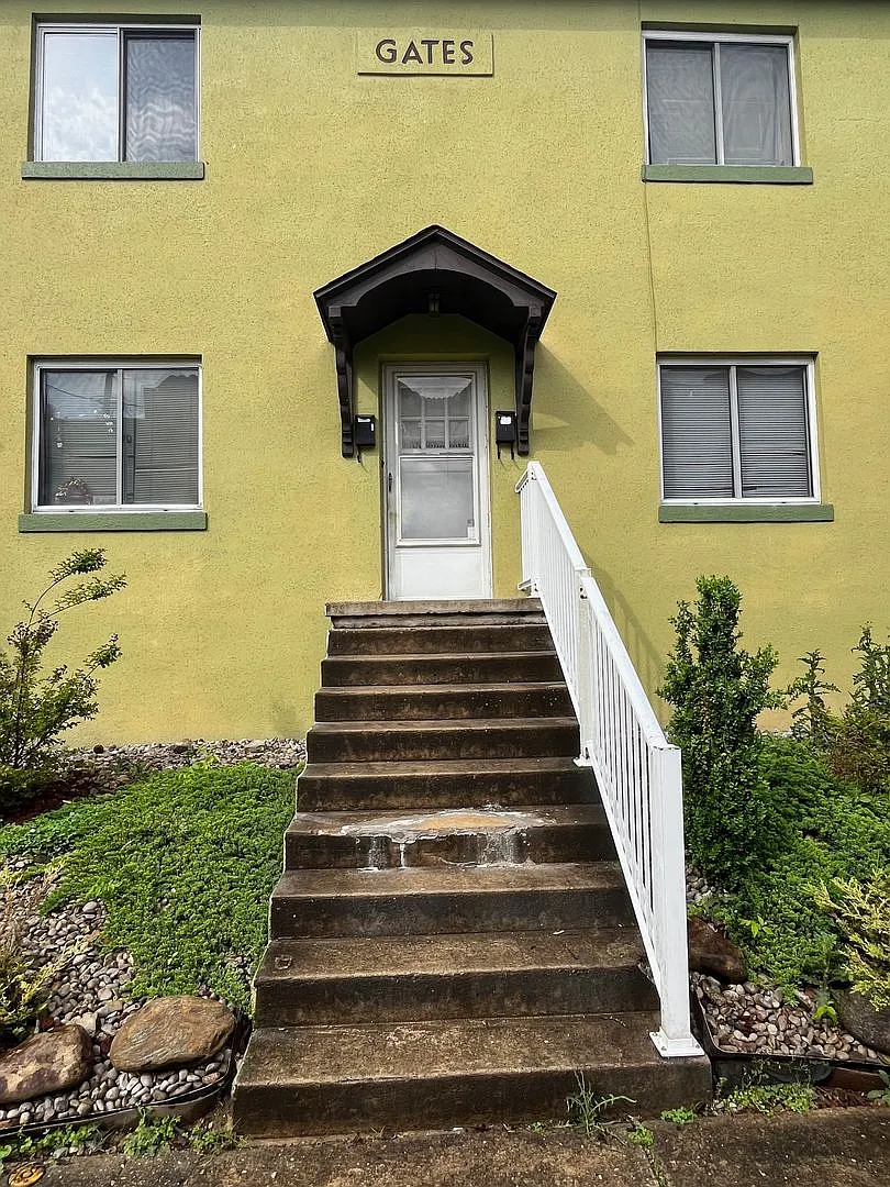 1612 Franklin Avenue — Photo 1