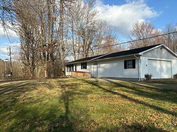 3rd image of 6901 Muskie Dr