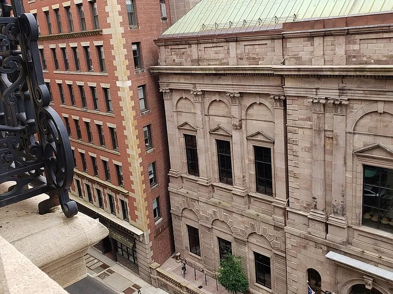 21 Beacon St #6C — Photo 18