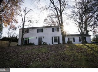 1126 Jackson St, Pottstown, PA 19464