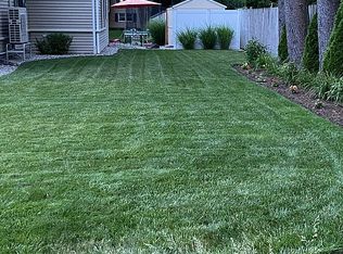 4 Pearl Ln, Oak Ridge, NJ 07438