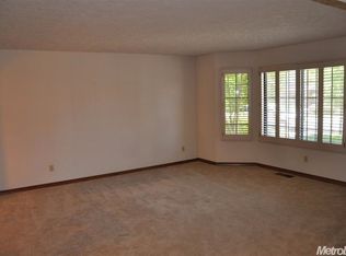 7756 Sleepy River Way, Sacramento, CA