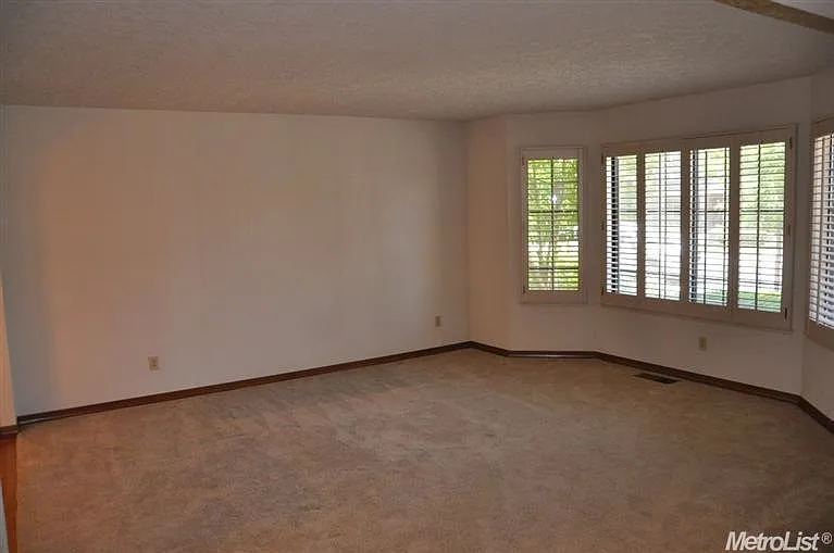 7756 Sleepy River Way photo 1