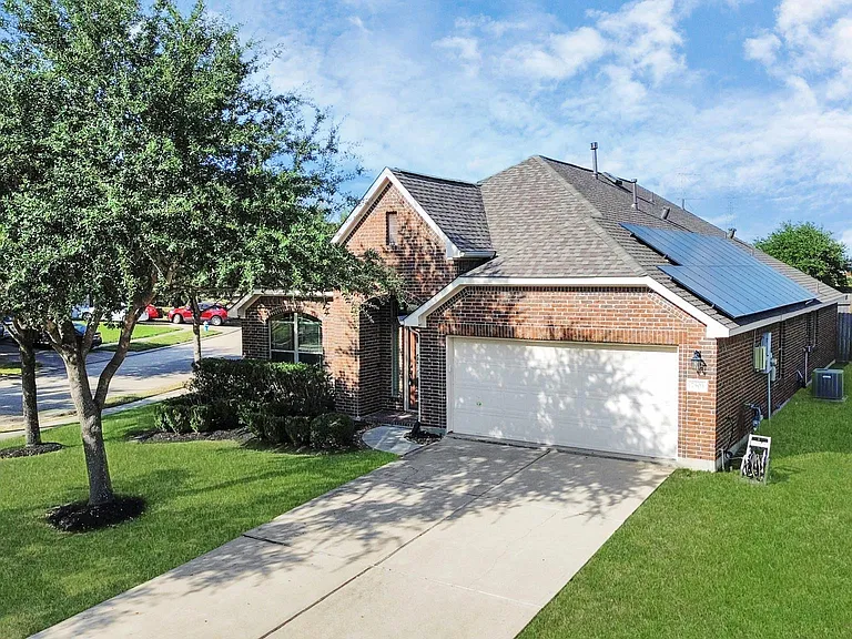 7503 Amber Village Cir — Photo 3