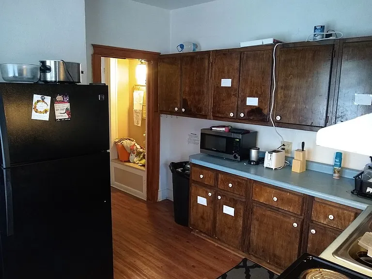 314 Augusta Ave #1 — Photo 10