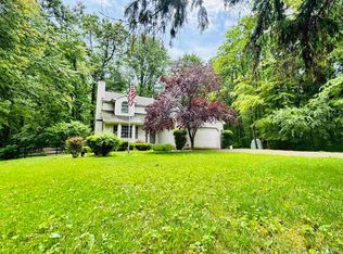 3447 Consear Rd, Lambertville, MI 48144