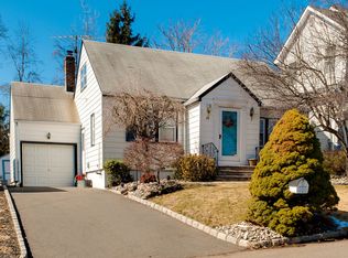 6 Terry Ave, Edison, NJ 08820