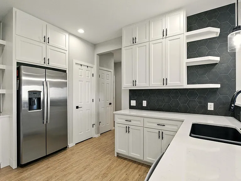 7433 FM 603 — Photo 18