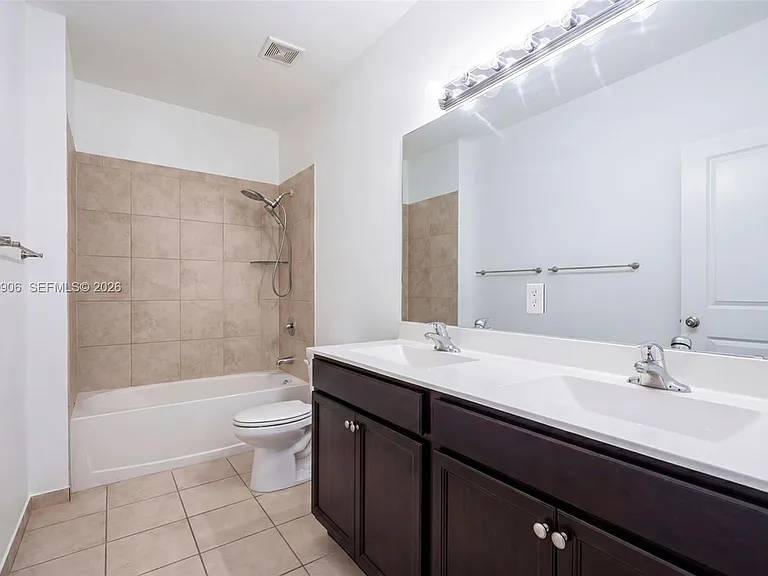 2371 SE 1st Ct — Photo 31