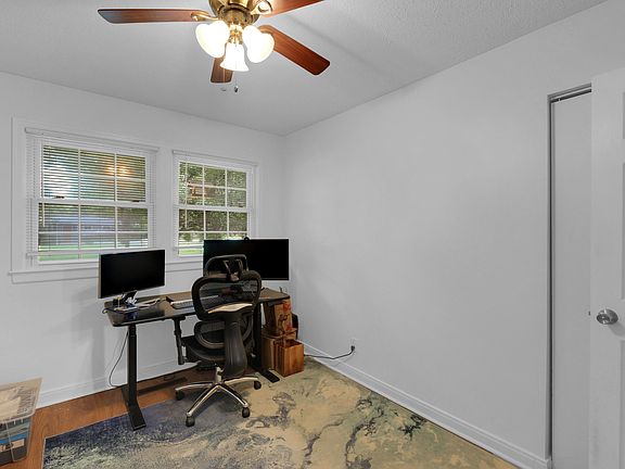 2nd image of 3131 Radiance Rd