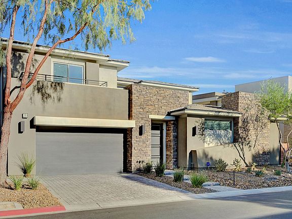 3rd image of 68 Grey Feather Dr