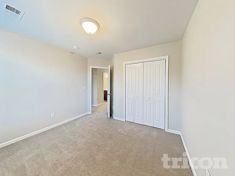 312 Winston Ln — Photo 12