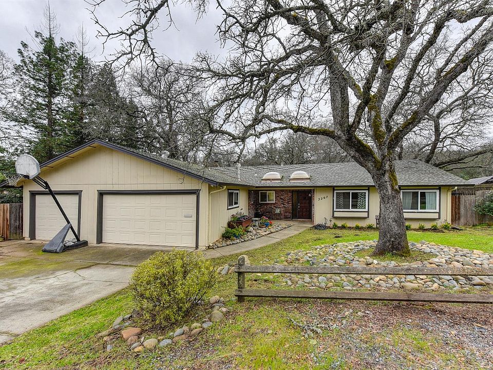1st image of 3207 Stanford Ln