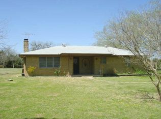 1059 Ten Mile Rd, Lancaster, TX 75146