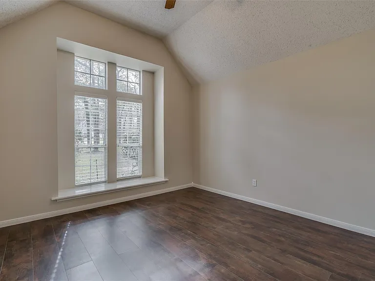 2460 Pebblebrook Cir — Photo 19