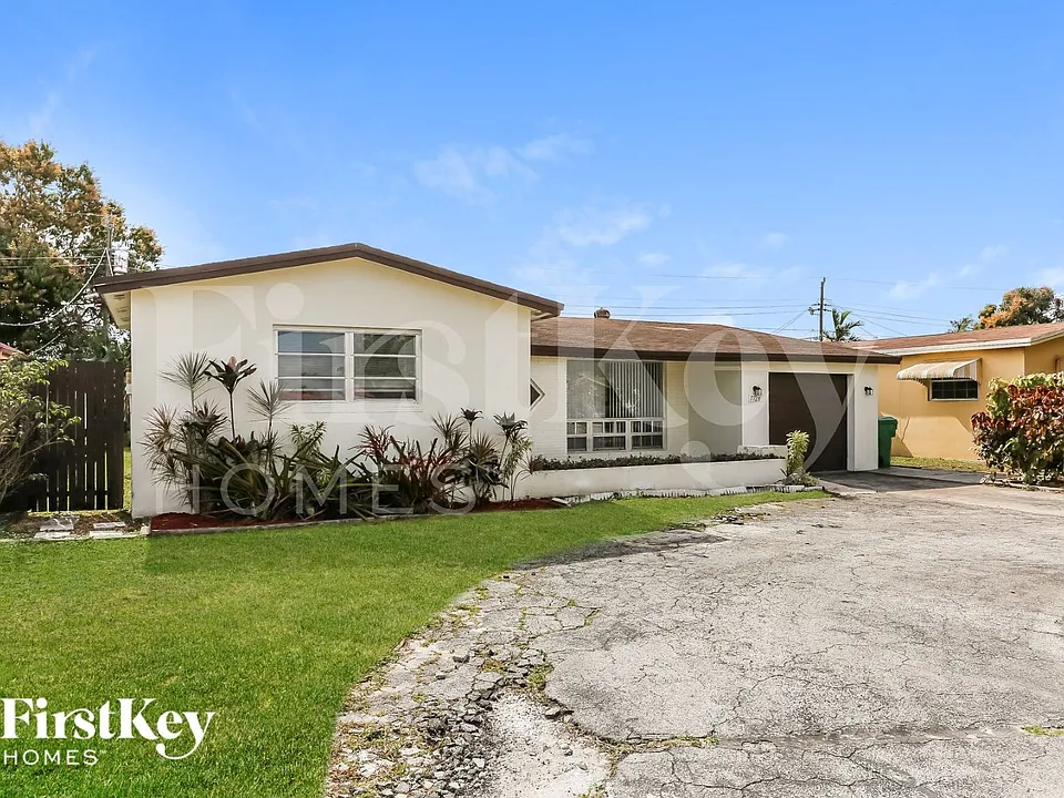 7728 Alhambra Blvd