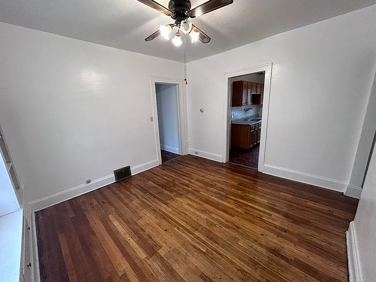 3407 Altamont Ave #2 — Photo 2