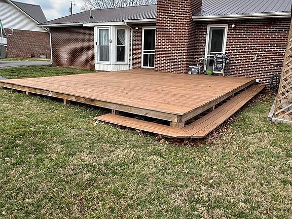 4th image of 1012 Mountain View Rd