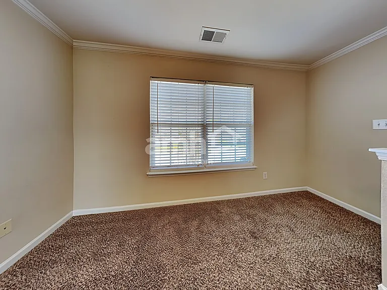 2528 Ingleside Dr — Photo 19