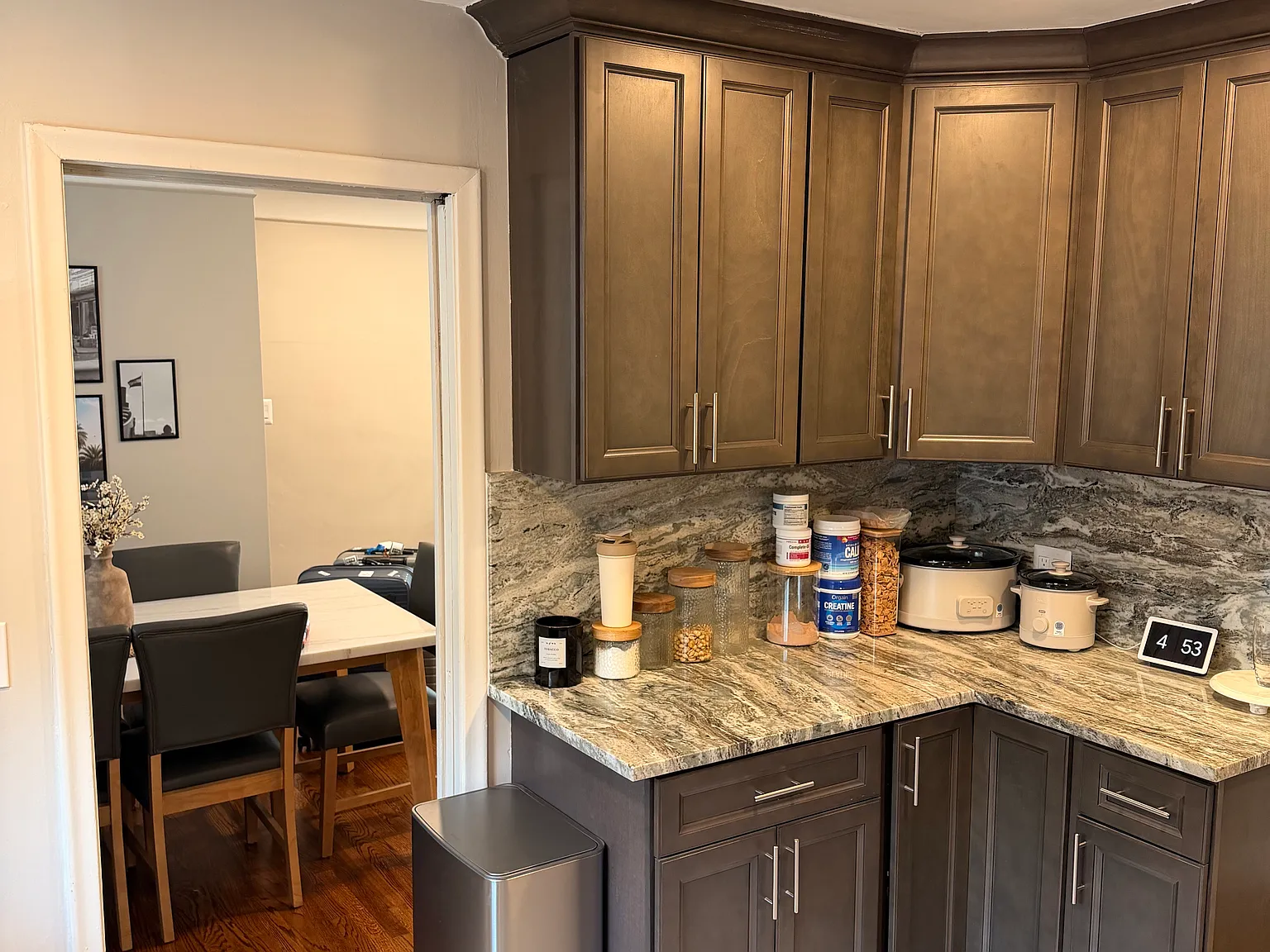3 bed, 1053 sqft, $2,650 — Photo 4