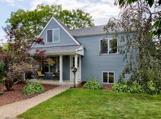 331 W Hillside Ave, Elmhurst, IL