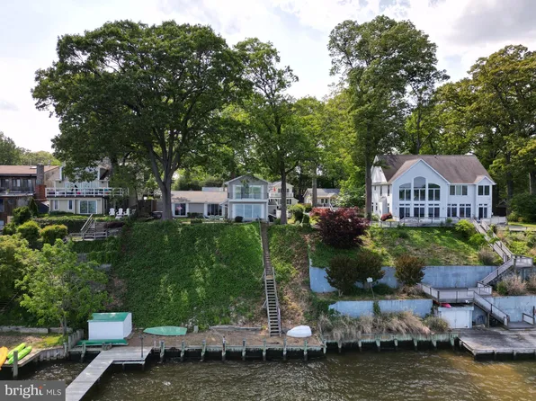 729 N Riverside Dr, Crownsville, MD 21032