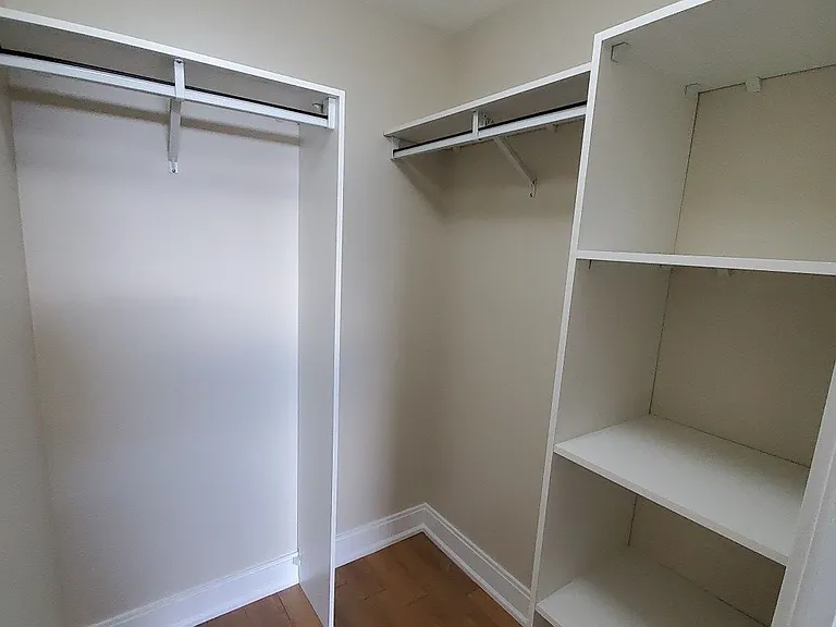 135 Village Green Sq #1421 — Photo 7