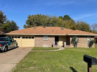 1301 Paisley Dr, Arlington, TX 76015