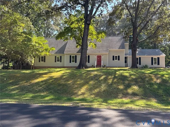 5407 Kralan Ct, Chester, VA 23831
