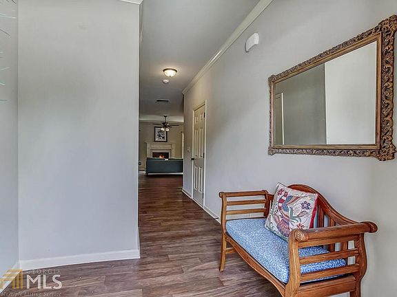 5th image of 5232 Birch Ct