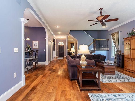 5th image of 1909 S Renwick Blvd