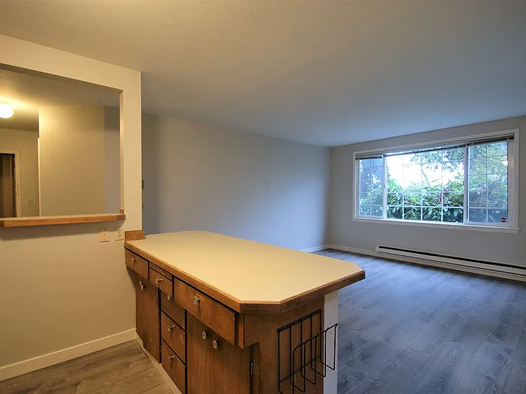3008 Harvard Ave E — Photo 8