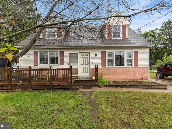 22 Castle Ct, Pemberton, NJ 08068