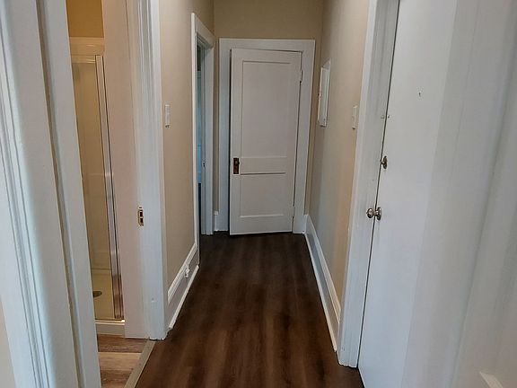 3rd image of 398-400 S Main St APT 6