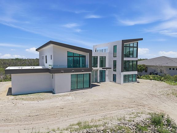 5th image of 791 Whiskey Creek Dr