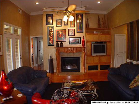 4th image of 4729 Medora Dr