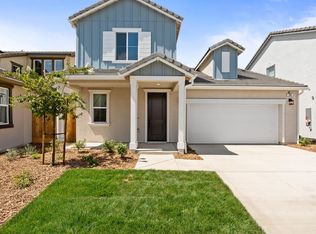 296 Huckleberry Rd S, Madera, CA 93636