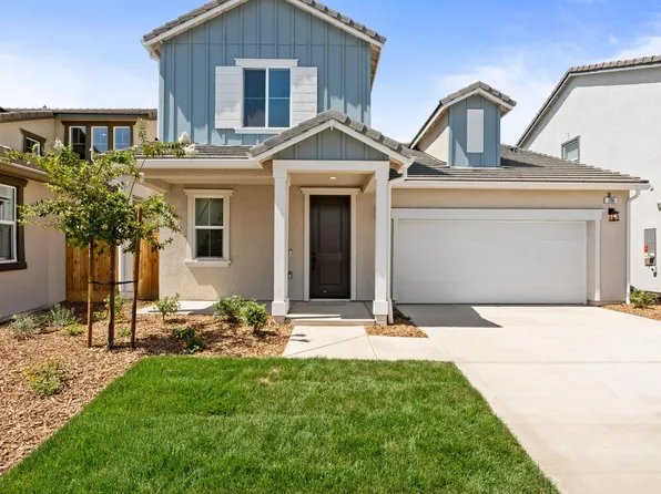 296 Huckleberry Rd S, Madera, CA 93636