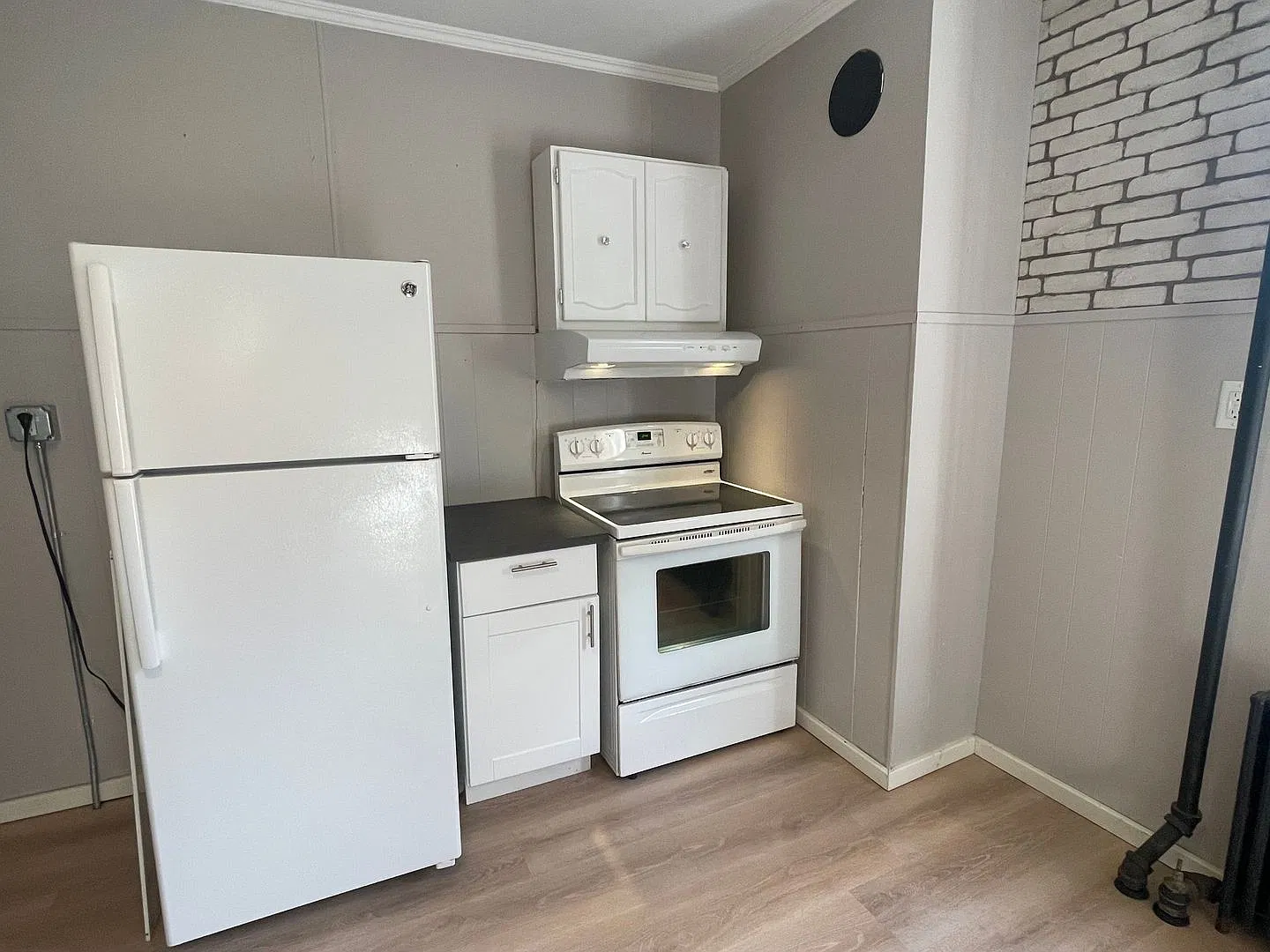 1051 Massachusetts Ave — Photo 4